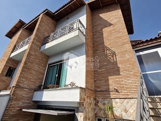 Foto do Sobrado-Sobrado para venda em Vila Maria com 3 quartos, sendo 1 suíte, 223m²