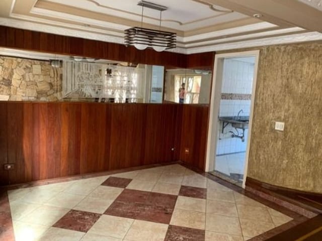 Sobrado com 220m² 3 quartos e 3 banheiros, à venda, no bairro Granja Viana em Cotia