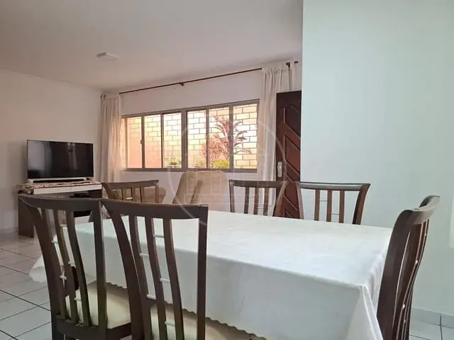Sobrado com 200m² 4 quartos e 3 banheiros, à venda, no bairro Jardim Luanda em São Paulo