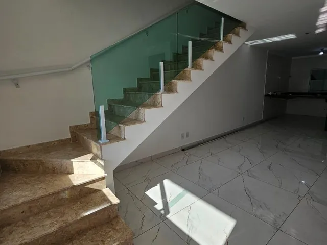 Foto do Sobrado - ** MARAVILHOSO SOBRADO 140m² POSSUI 3 SUÍTES E 2 VAGAS ** | Rocha Marqueze Imóveis