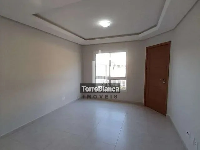 Sobrado com 102m² 3 quartos e 2 banheiros, à venda, no bairro Uvaranas em Ponta Grossa