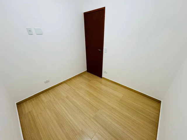 Sobrado 3 quartos e 2 banheiros, à venda, no bairro Jardim Record em São Paulo