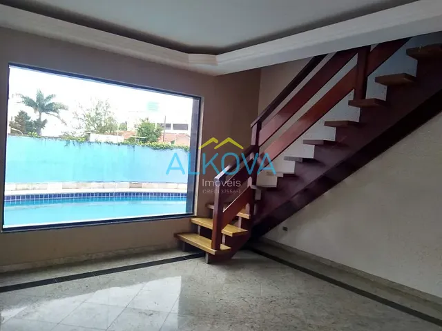 Sobrado com 537m² 8 quartos e 7 banheiros, à venda, no bairro Jardim das Indústrias em São José dos Campos