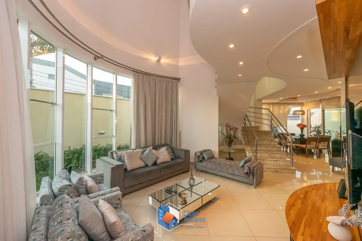 Sobrado, 3 quartos, 672 m² - Foto 2