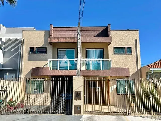 Sobrado com 113m² 3 quartos e 2 banheiros, à venda, no bairro Uvaranas em Ponta Grossa