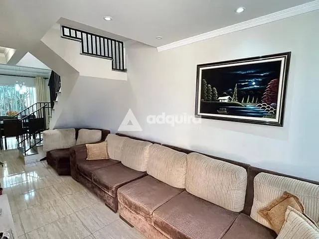 Sobrado com 113m² 3 quartos e 2 banheiros, à venda, no bairro Uvaranas em Ponta Grossa