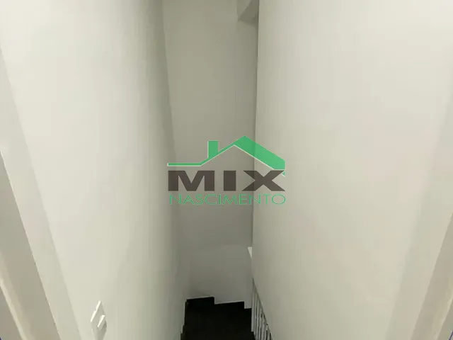 Sobrado com 80m² 2 quartos e 1 banheiro, à venda, no bairro Taboão em Diadema