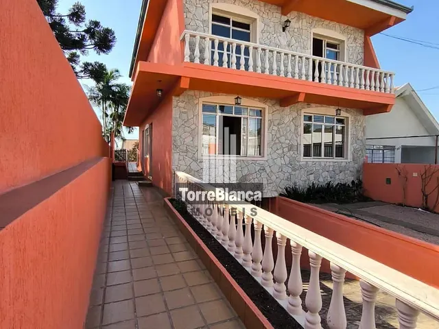 Sobrado com 350m² 3 quartos e 4 banheiros, à venda, no bairro Órfãs em Ponta Grossa