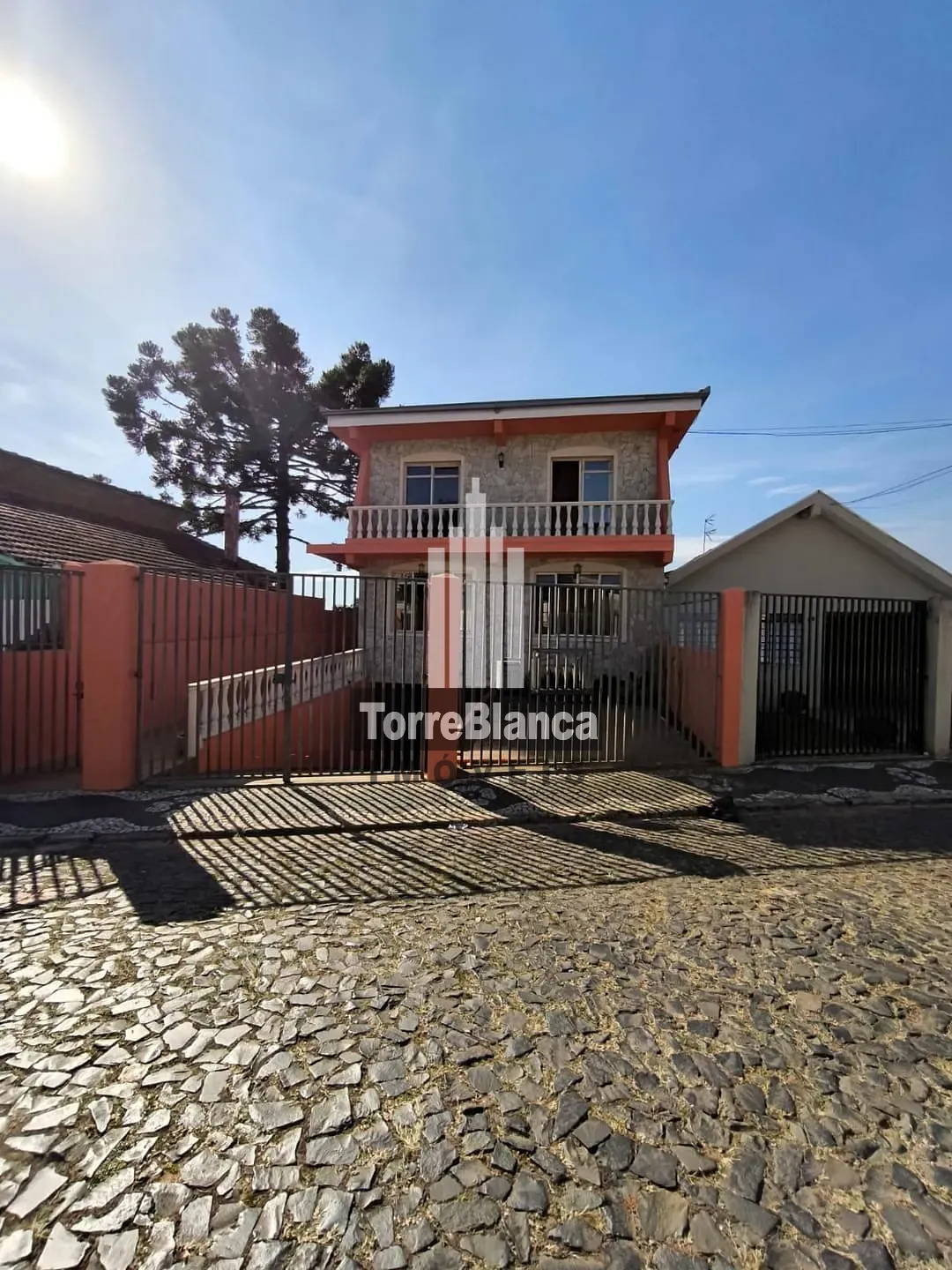 Sobrado, 3 quartos, 240 m² - Foto 2