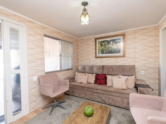 Casa com 234m² 3 quartos e 3 banheiros, à venda, no bairro Laranjal em Pelotas