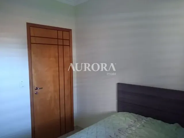 Sobrado com 250m² 3 quartos e 3 banheiros, à venda, no bairro Coroados em Londrina