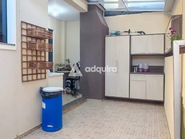 Sobrado 3 quartos e 3 banheiros, à venda, no bairro Oficinas em Ponta Grossa