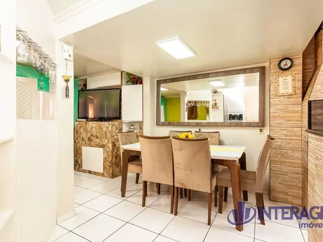 Casa com 76m² 3 quartos e 2 banheiros, à venda, no bairro Pinheirinho em Curitiba