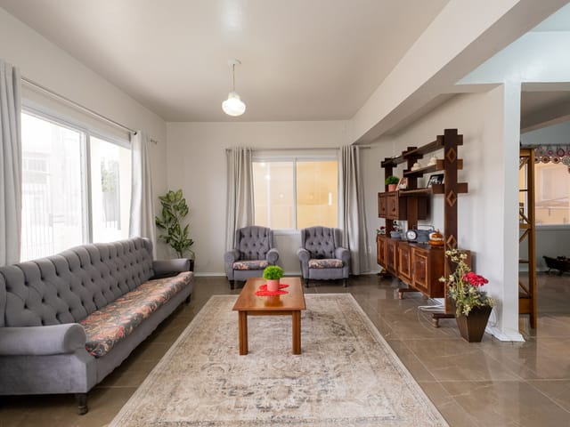 Casa com 355m² 3 quartos e 3 banheiros, à venda, no bairro Laranjal em Pelotas