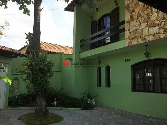 Sobrado com 342m² 3 quartos e 2 banheiros, à venda, no bairro Jardim São Caetano em São Caetano do Sul