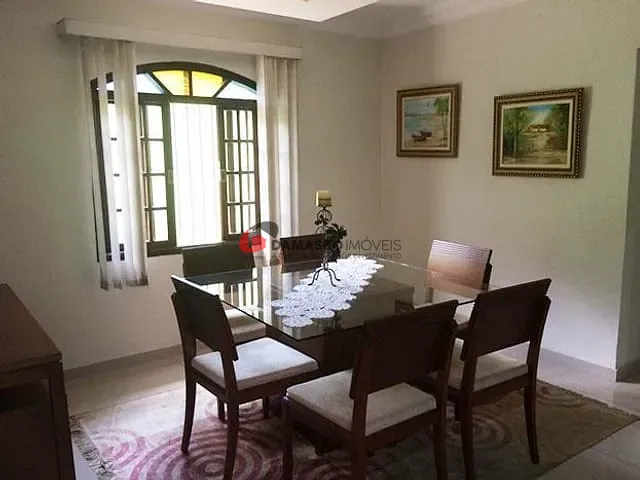 Sobrado com 342m² 3 quartos e 2 banheiros, à venda, no bairro Jardim São Caetano em São Caetano do Sul