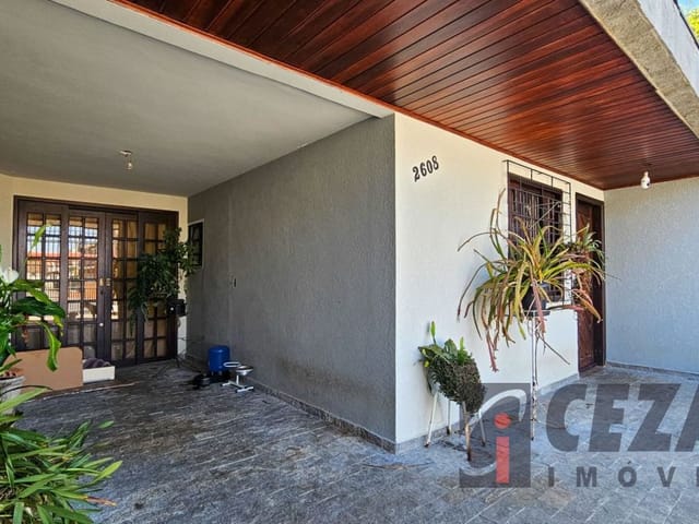Casa com 149m² 5 quartos e 2 banheiros, à venda, no bairro Boqueirão em Curitiba