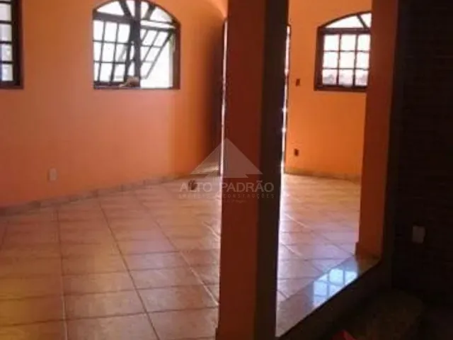 Sobrado 3 quartos e 2 banheiros, à venda, no bairro Jardim Pedroso em Mauá