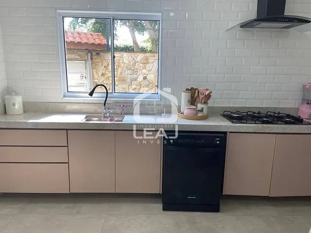 Sobrado 3 quartos e 4 banheiros, à venda, no bairro Jardim Esmeralda (Zona Sul) em São Paulo