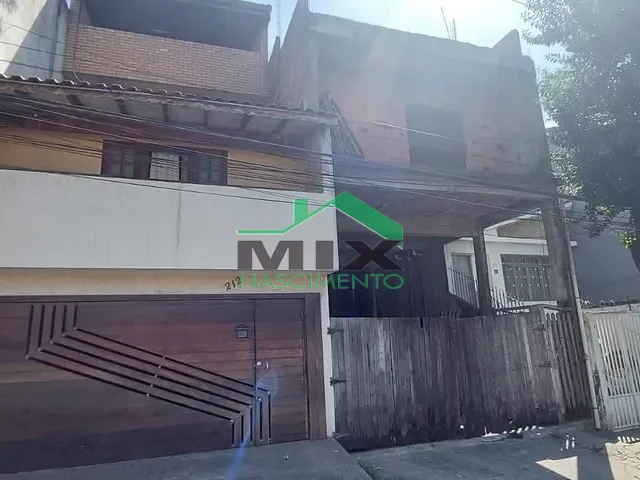 Sobrado com 125m² 3 quartos e 4 banheiros, à venda, no bairro Taboão em Diadema