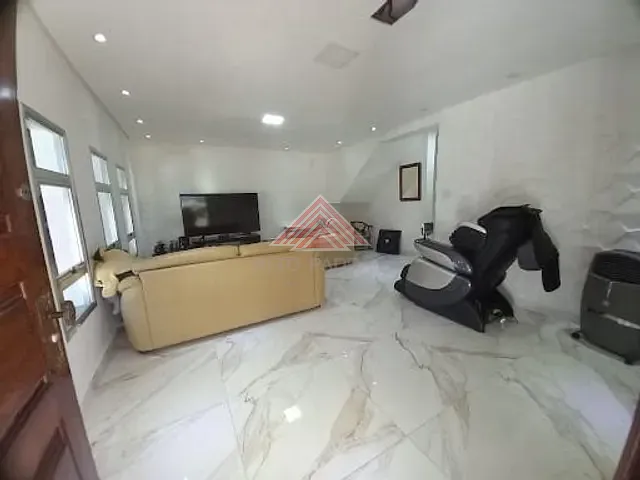 Sobrado com 285m² 3 quartos e 2 banheiros, à venda, no bairro Vila Emílio em Mauá