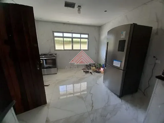 Sobrado com 285m² 3 quartos e 2 banheiros, à venda, no bairro Vila Emílio em Mauá