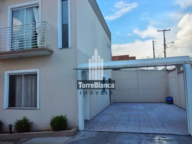 Sobrado com 103m² 2 quartos e 1 banheiro, à venda, no bairro Uvaranas em Ponta Grossa