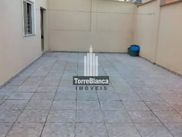 Sobrado com 103m² 2 quartos e 1 banheiro, à venda, no bairro Uvaranas em Ponta Grossa