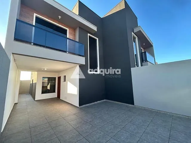 Sobrado 3 quartos e 3 banheiros, à venda, no bairro Cará-cará em Ponta Grossa