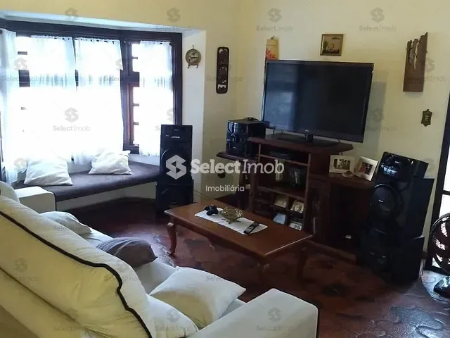 Sobrado com 500m² 4 quartos e 4 banheiros, à venda, no bairro Vila Nossa Senhora das Vitórias em Mauá