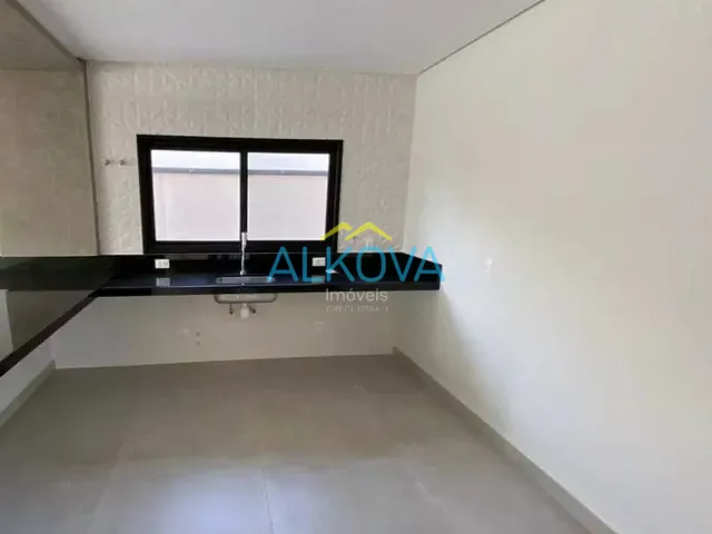 Sobrado com 450m² 5 quartos e 6 banheiros, à venda, no bairro Condomínio Residencial Monte Carlo em São José dos Campos