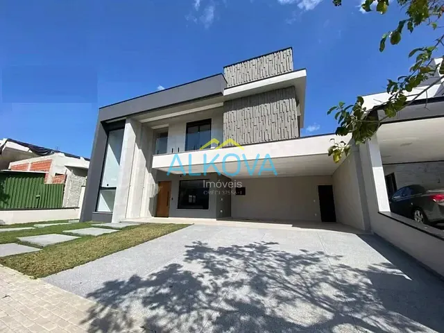 Sobrado com 450m² 5 quartos e 6 banheiros, à venda, no bairro Condomínio Residencial Monte Carlo em São José dos Campos