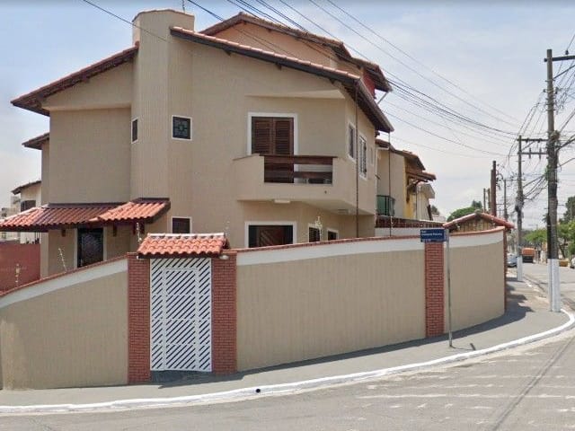 Sobrado com 130m² 3 quartos e 3 banheiros, à venda, no bairro Jardim Vila Galvão em Guarulhos