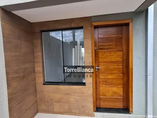 Sobrado 2 quartos e 2 banheiros, à venda, no bairro Olarias em Ponta Grossa