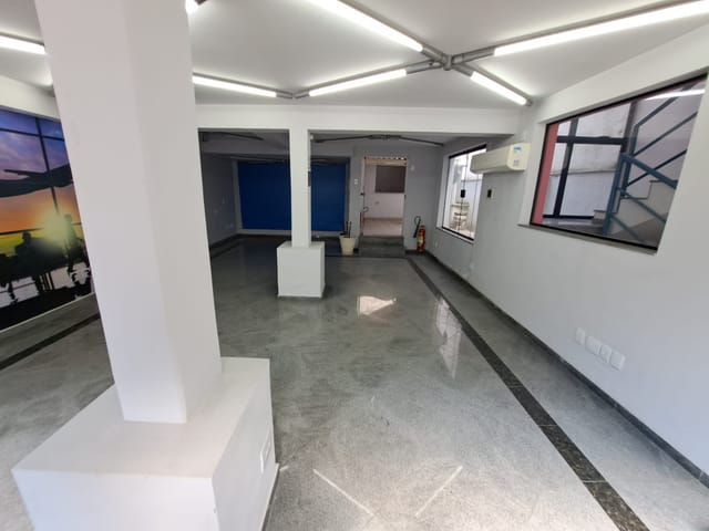 Sobrado com 344m² 6 quartos e 2 banheiros, à venda, no bairro Aclimação em São Paulo