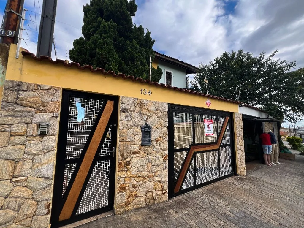 Sobrado para venda em Vila Maria Alta com 3 quartos, sendo 1 suíte, 205m²
