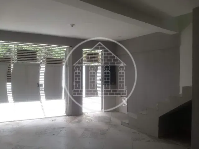 Sobrado com 100m² 6 quartos e 3 banheiros, à venda, no bairro Jardim Cruzeiro em São Paulo