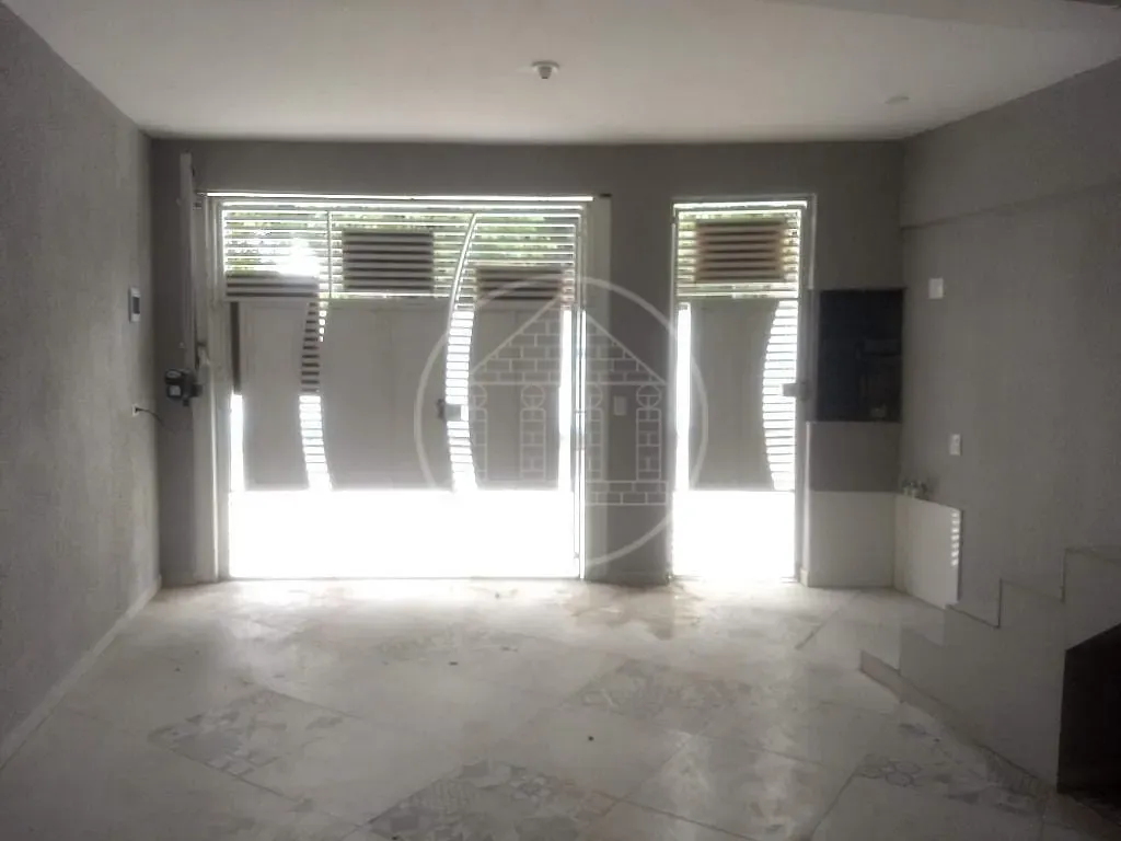 Sobrado, 6 quartos, 200 m² - Foto 2