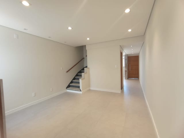 Sobrado com 290m² 3 quartos e 5 banheiros, à venda, no bairro Jardim da Glória em São Paulo