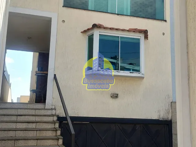 Sobrado com 191m² 3 quartos e 2 banheiros, à venda, no bairro Umuarama em Osasco