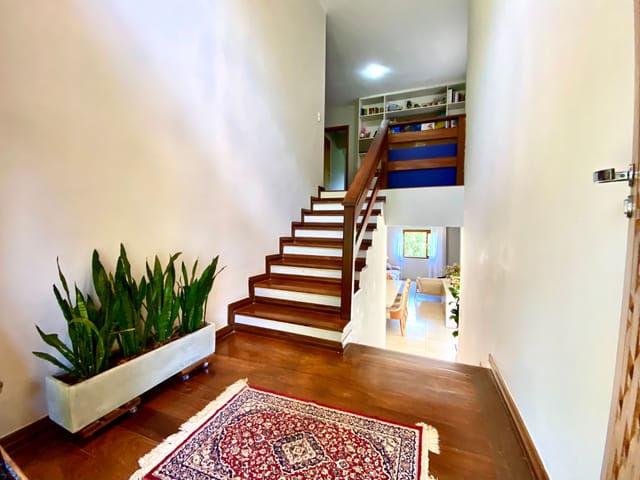 Foto do Sobrado - Sobrado à venda 2 Quartos, 1 Suite, 4 Vagas, 325M², Parque Ideal, Granja Viana - SP | Collina Imóveis
