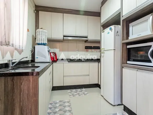 Sobrado com 125m² 3 quartos e 3 banheiros, à venda, no bairro Ronda em Ponta Grossa
