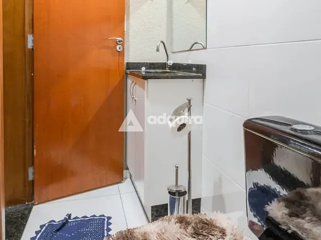 Sobrado com 125m² 3 quartos e 3 banheiros, à venda, no bairro Ronda em Ponta Grossa