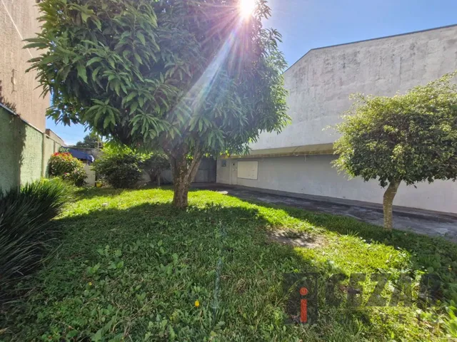 Casa com 500m² 3 quartos e 1 banheiro, à venda, no bairro Bairro Alto em Curitiba