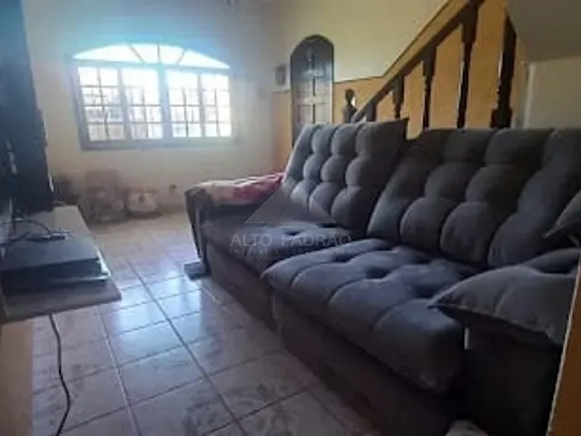 Sobrado com 125m² 3 quartos e 2 banheiros, à venda, no bairro Jardim Santa Lídia em Mauá