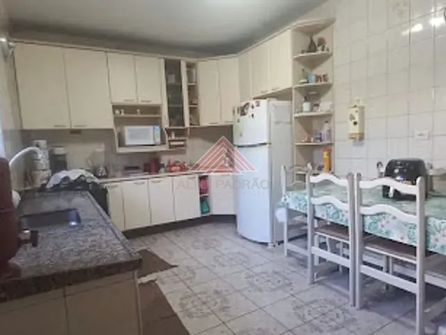 Sobrado com 125m² 3 quartos e 2 banheiros, à venda, no bairro Jardim Santa Lídia em Mauá