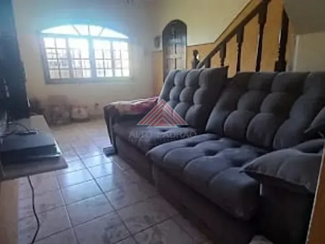 Sobrado com 125m² 3 quartos e 2 banheiros, à venda, no bairro Jardim Santa Lídia em Mauá