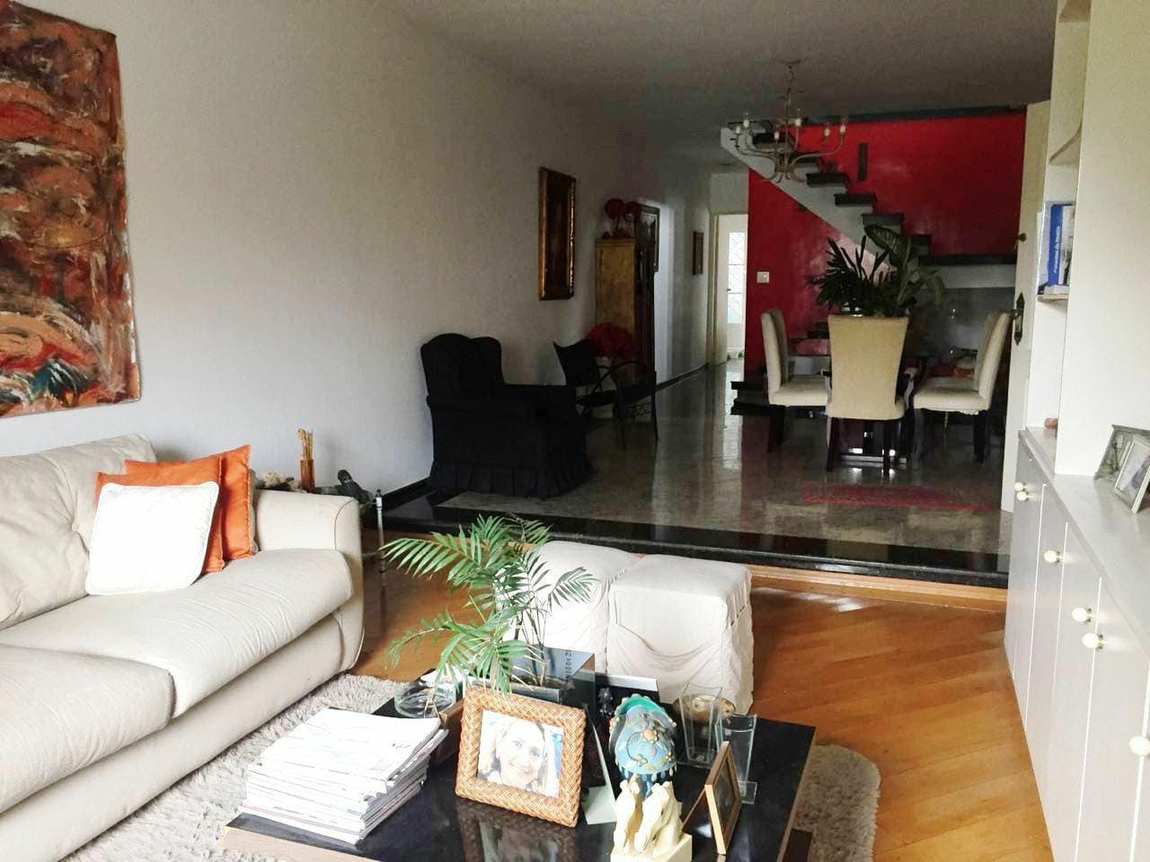 Sobrado à venda 3 Quartos, 3 Suites, 2 Vagas, 223M², Olímpico, São Caetano do Sul - SP