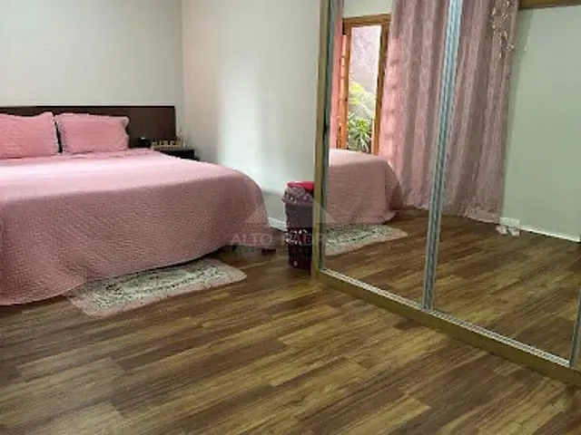 Sobrado com 125m² 3 quartos e 2 banheiros, à venda, no bairro Vila Bocaina em Mauá