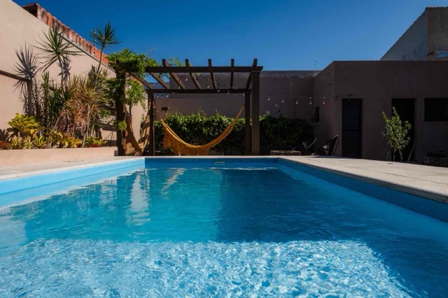 Casa com 480m² 4 quartos e 1 banheiro, à venda, no bairro Laranjal em Pelotas